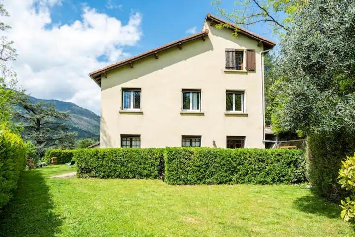 Gites En Cevennes "Chez Steloune" Genolhac Exterior photo
