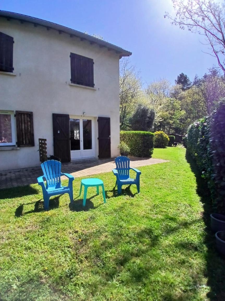 Gites En Cevennes "Chez Steloune" Genolhac Exterior photo